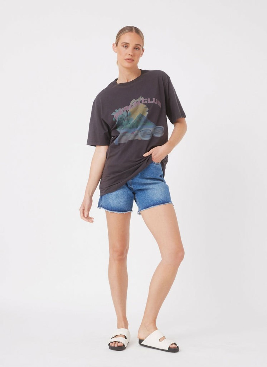 Shop Cools Club | Beach Bf Tee Pigment Black